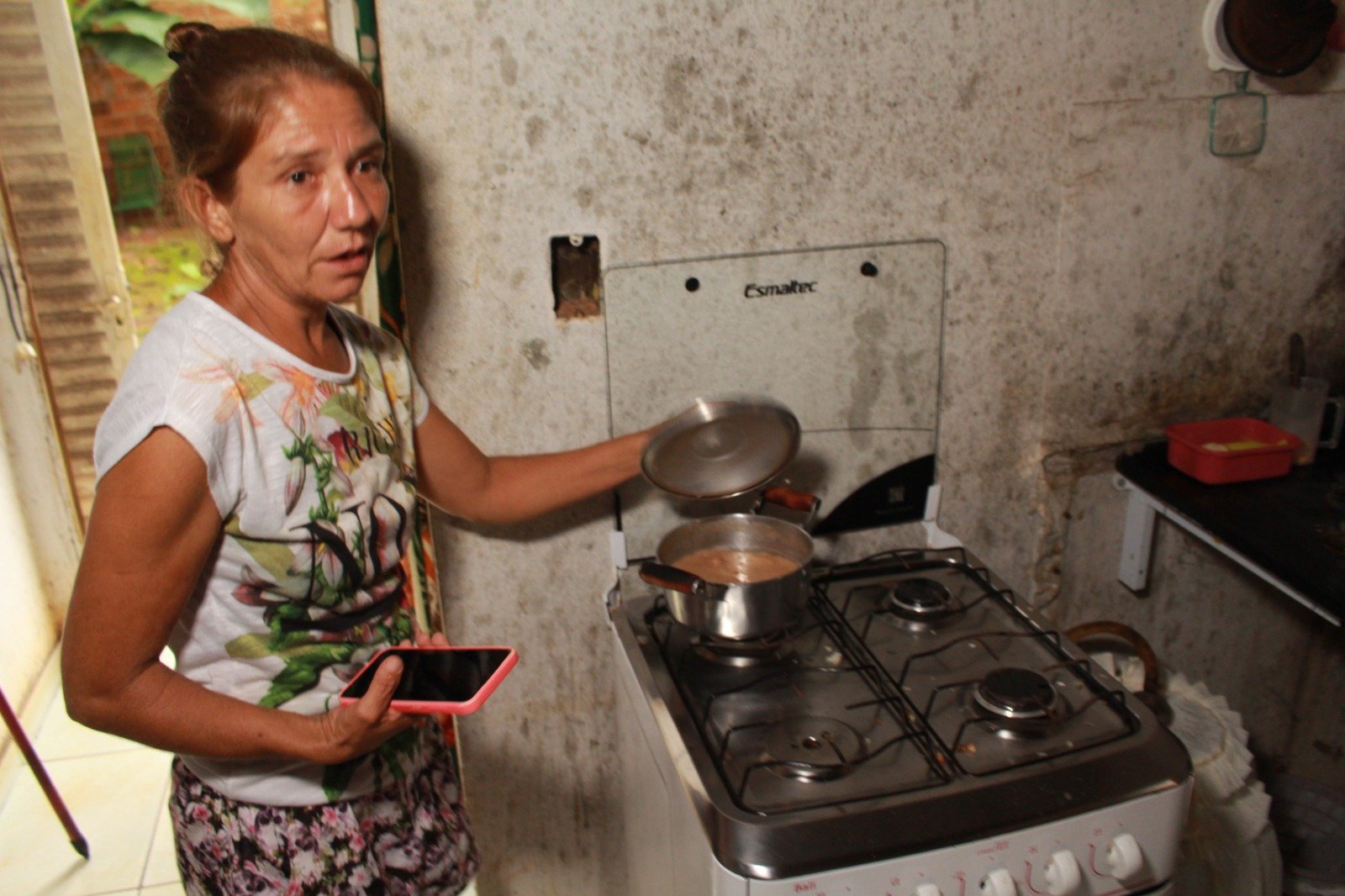 Olá! Isso é para você, pessoa segundo o coração de Deus.Pedido de ajuda: Dona Célia dos Santos pede socorro!