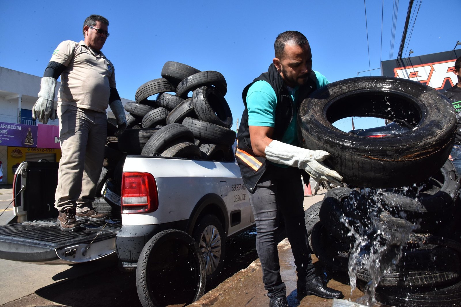 Prefeitura de Aparecida realiza grande mutirão de coleta de pneus