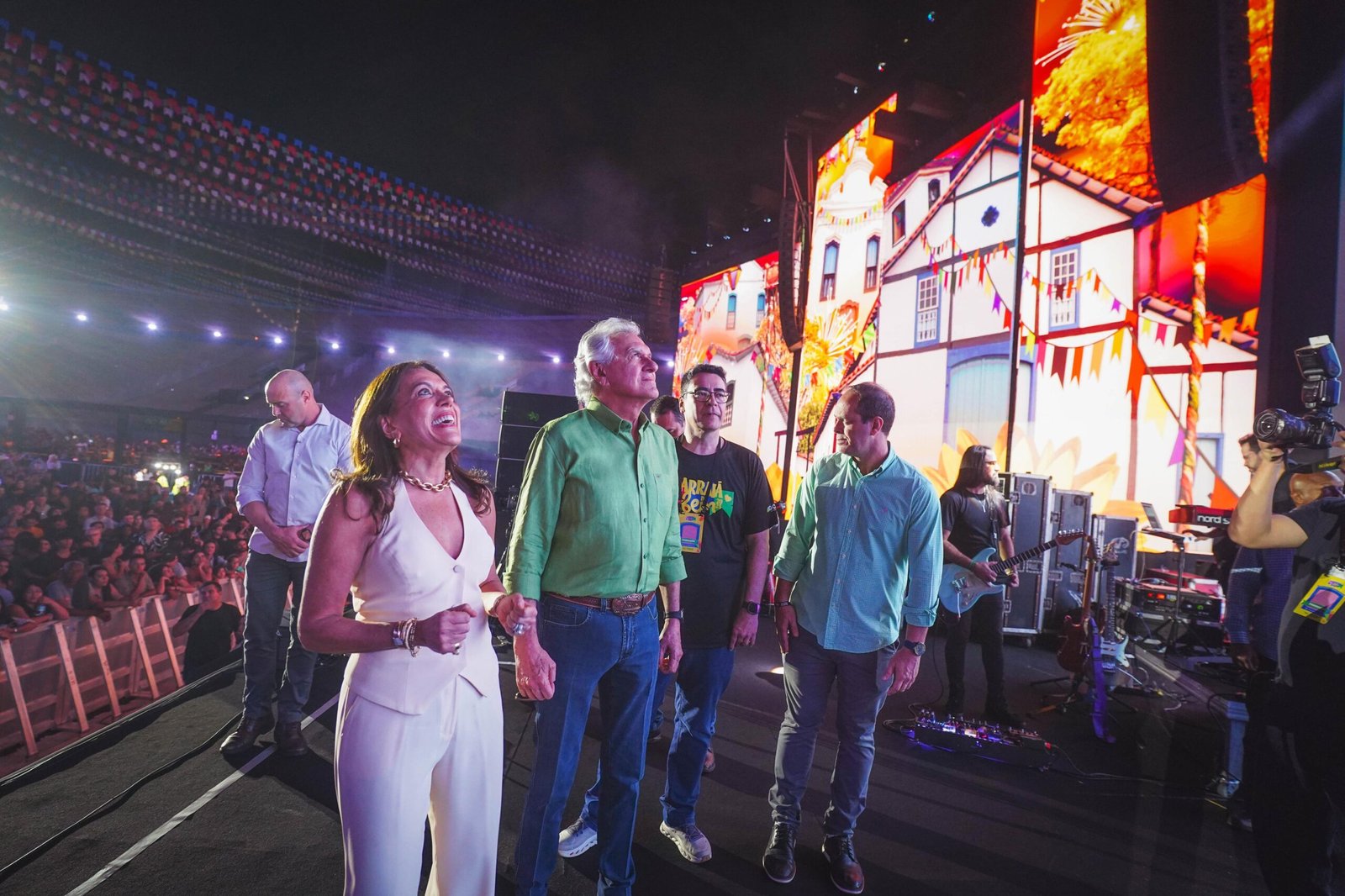 Caiado e Gracinha lideram os festejos do 2º dia do Arraiá do Bem