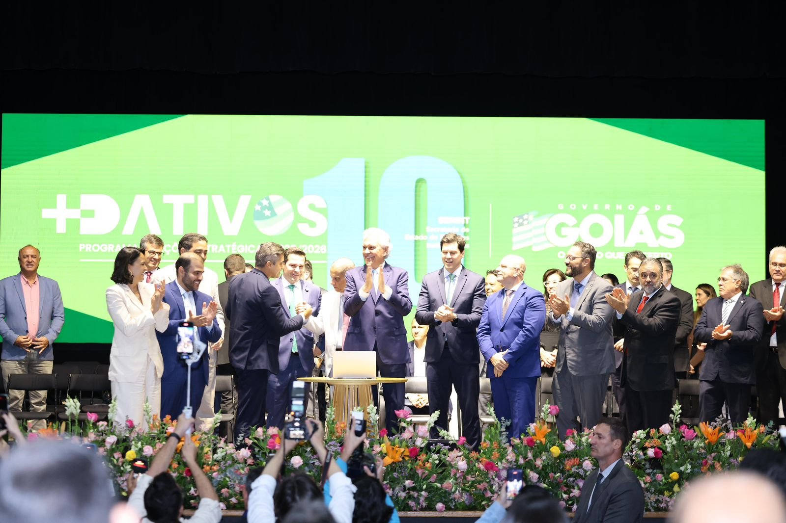 Caiado lança Programa +Dativos e quita pagamento de atrasados para advogados