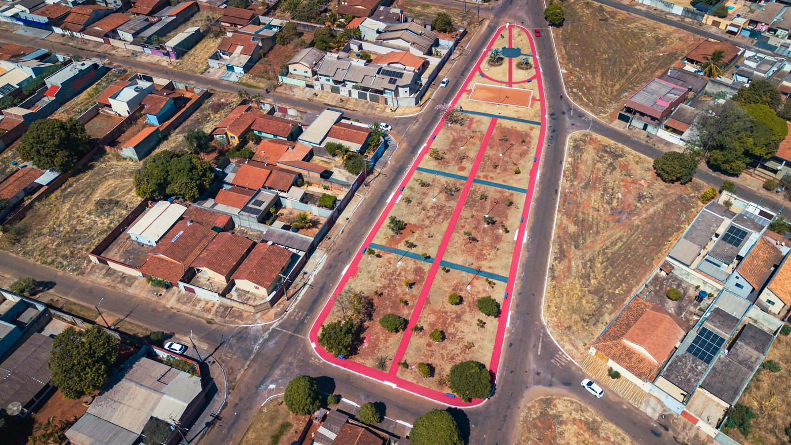 Prefeitura revitaliza Praça do Boi no Jardim Ipanema, em Trindade, e entrega espaço aos moradores