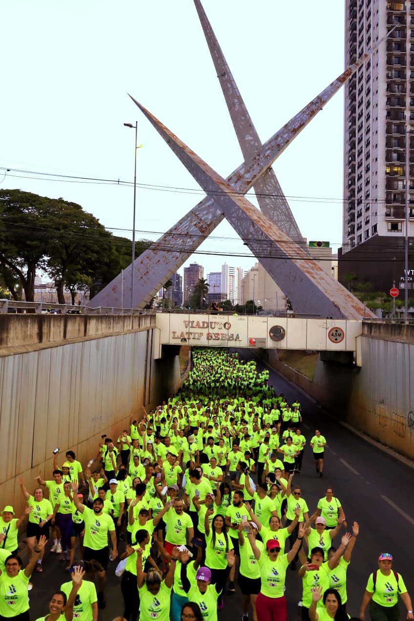 Caminhada do Bem 2025 reúne mais de 2,1 mil pessoas em Goiânia e bate recorde de solidariedade