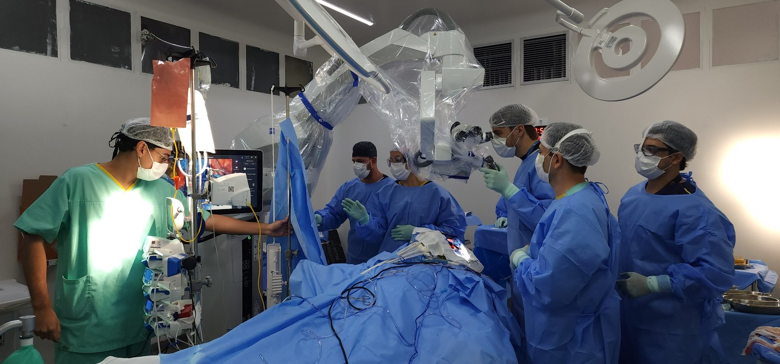 Hugo realiza primeira cirurgia de aneurisma cerebral e avança na neurocirurgia de alta complexidade