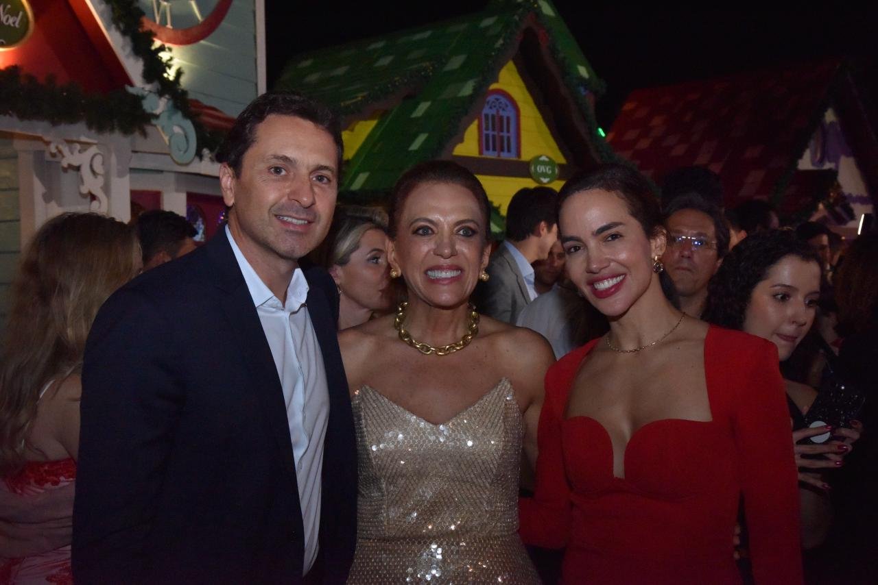 Prefeito Vilela parabeniza Gracinha Caiado pela grandiosidade do Natal do Bem 2025