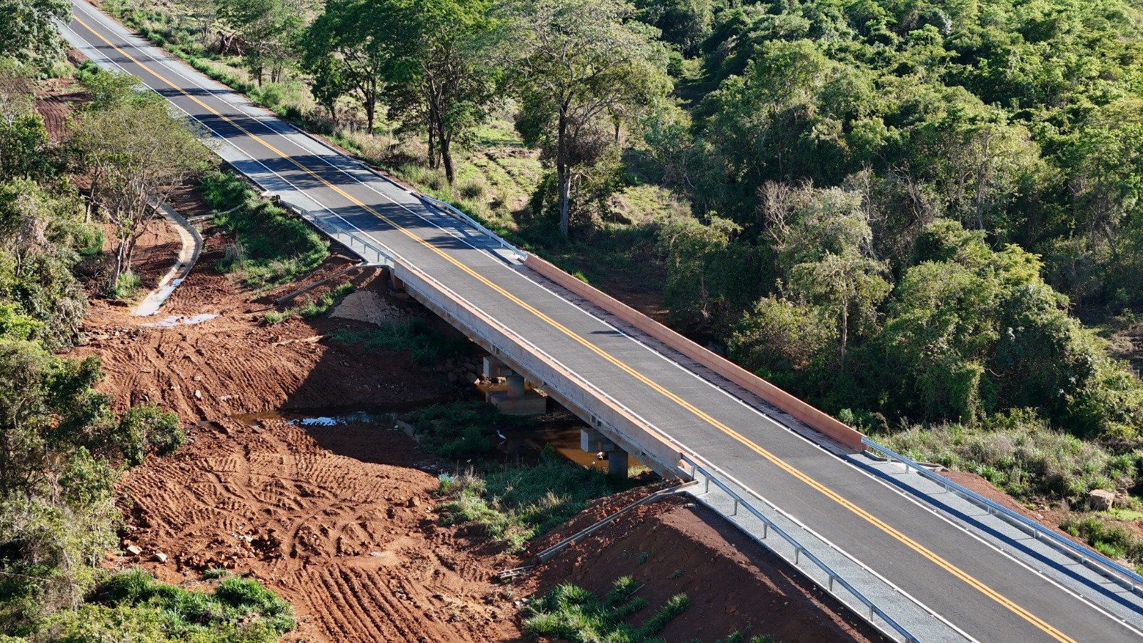 Governo de Goiás executa etapa final das obras na GO-154, em Bonópolis