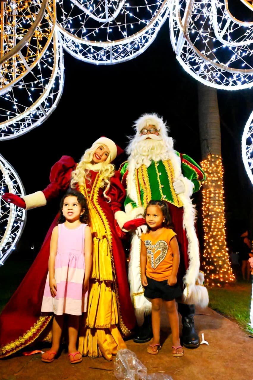 “É um sonho de Natal que a gente está realizando”, diz Mabel ao inaugurar iluminação natalina no Jardim São Judas Tadeu