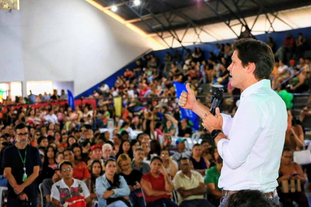 Daniel Vilela amplia atendimento habitacional em Formosa com entrega de 767 novos benefícios