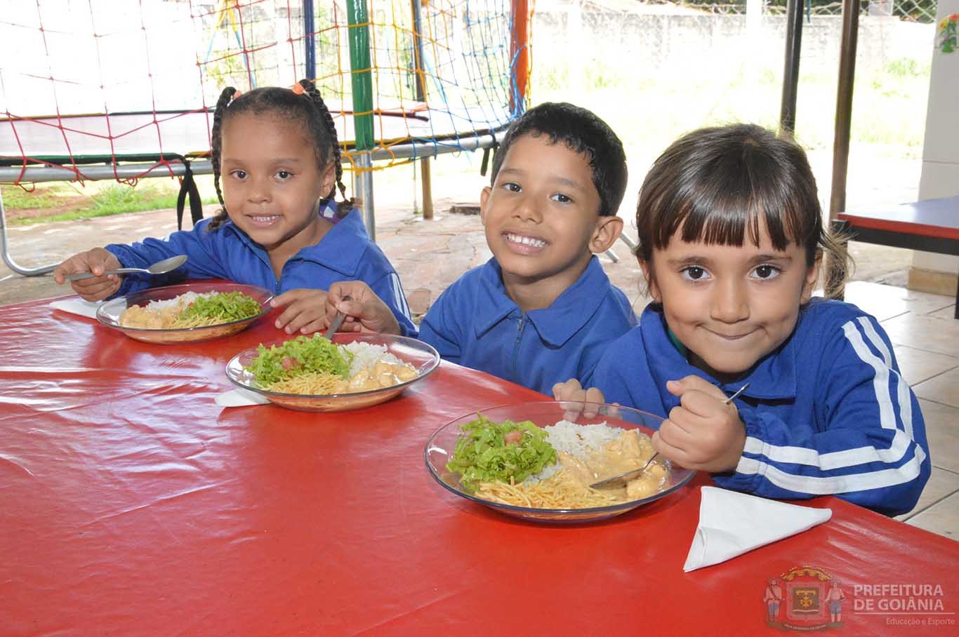 Goiânia planeja 2026 com expansão de vagas na Educação e mais tecnologia em sala de aula
