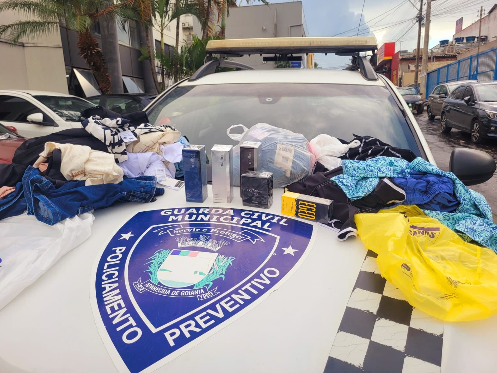 Ação da GCM prende mulher por série de furtos no Garavelo durante Operação Boas Festas