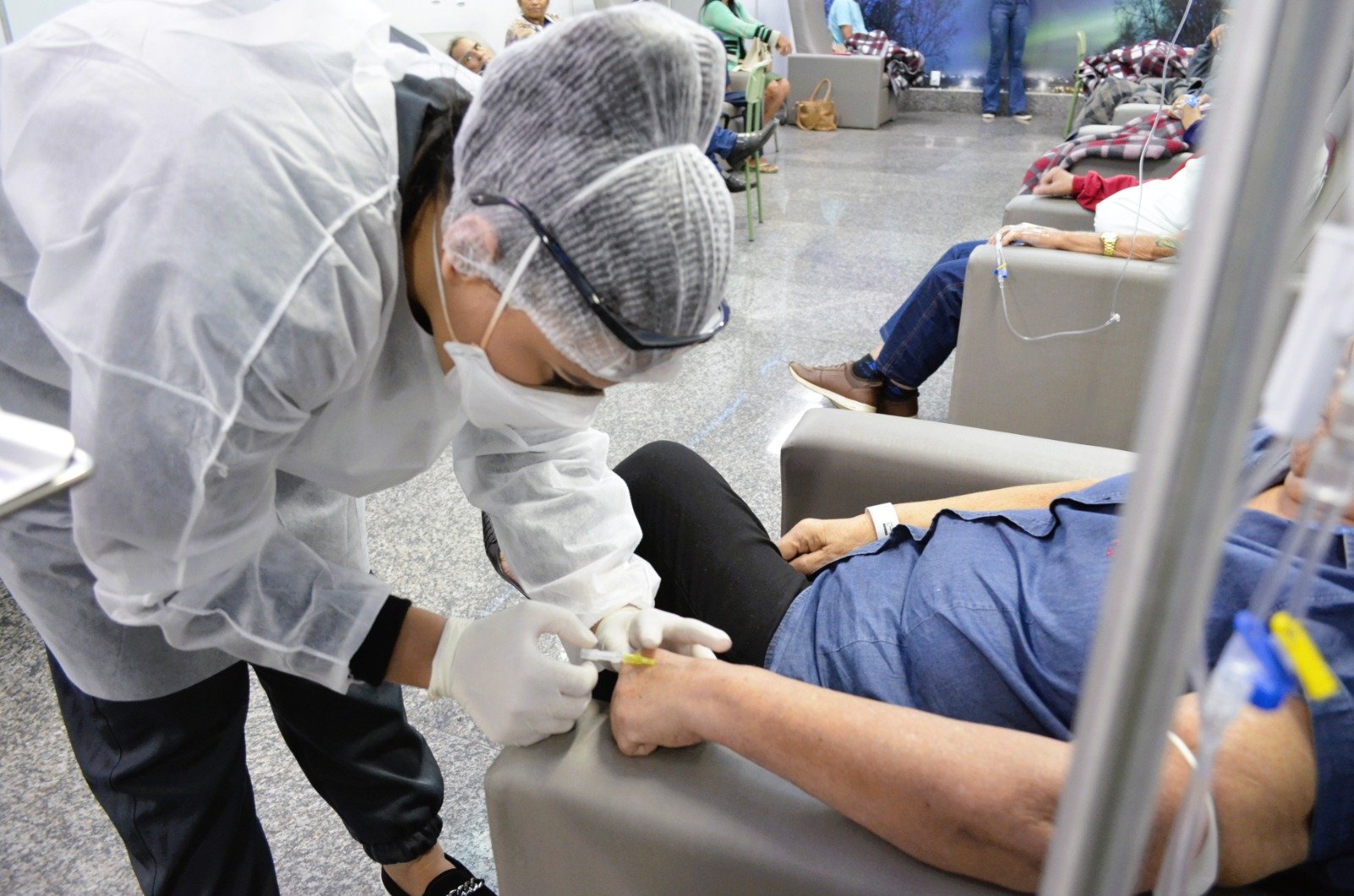 Goiás amplia rede de atendimento oncológico para crianças, jovens e adultos