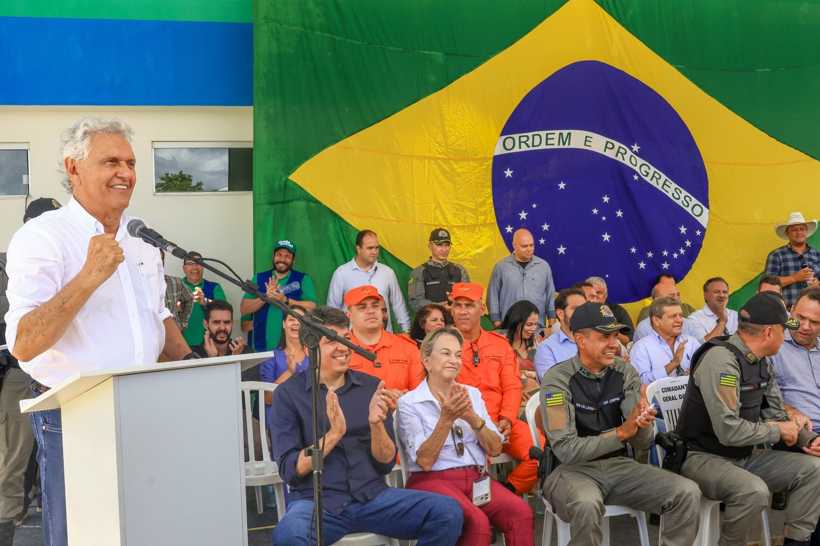 Caiado e Daniel entregam novo Batalhão da Polícia Militar em Posse
