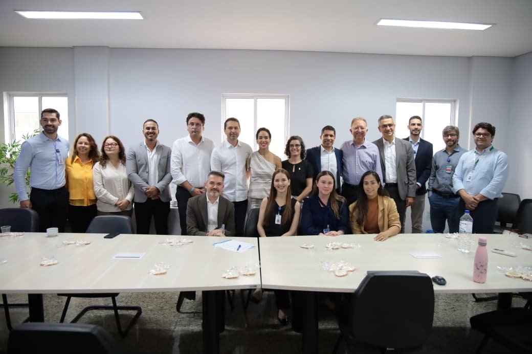 Vilela firma acordo com a UFG no HMAP, amplia formação médica e reforça atendimento em Aparecida