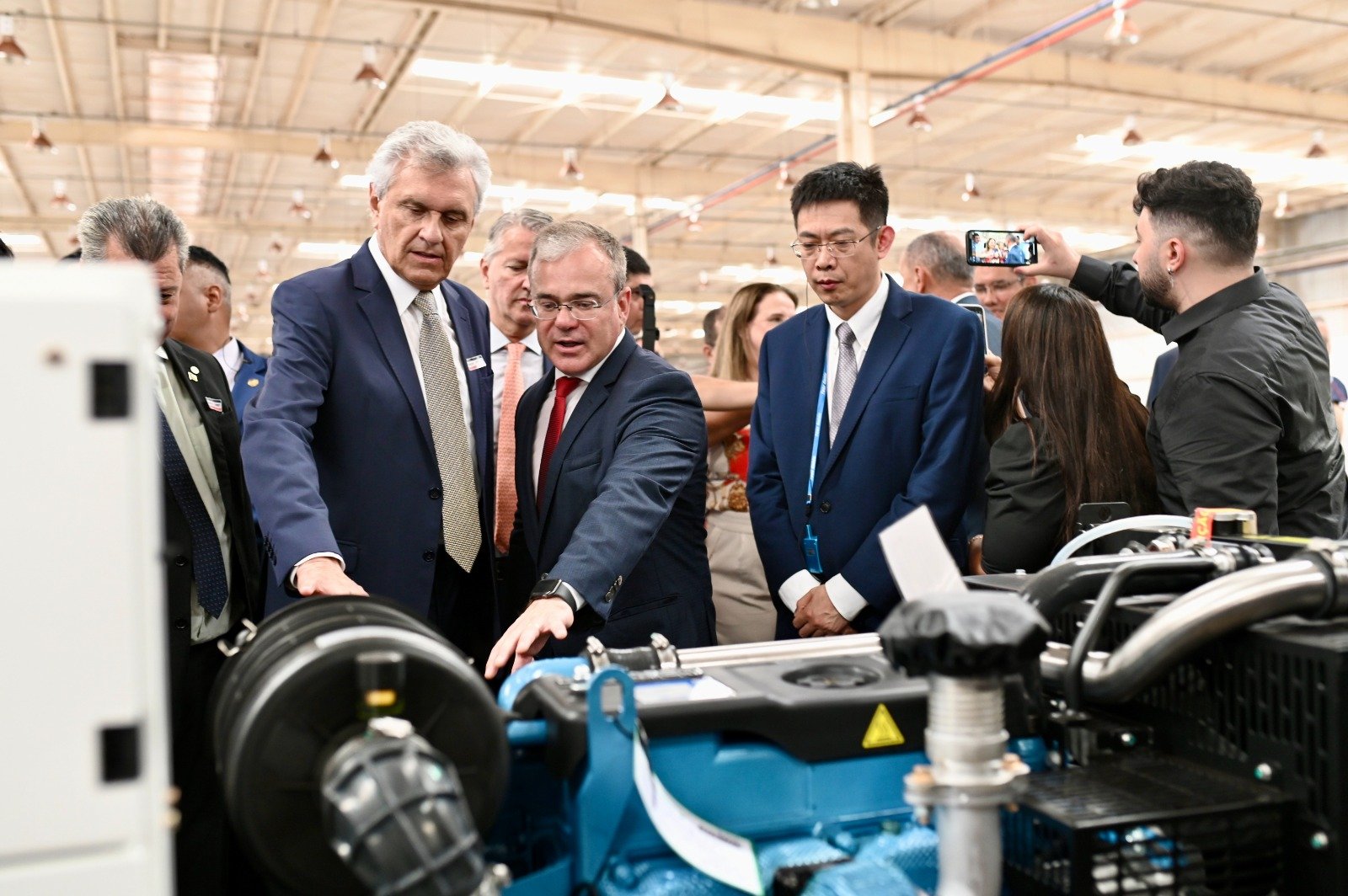 Governo Caiado impulsiona economia, amplia empregos e coloca Goiás entre os estados que mais crescem no Brasil