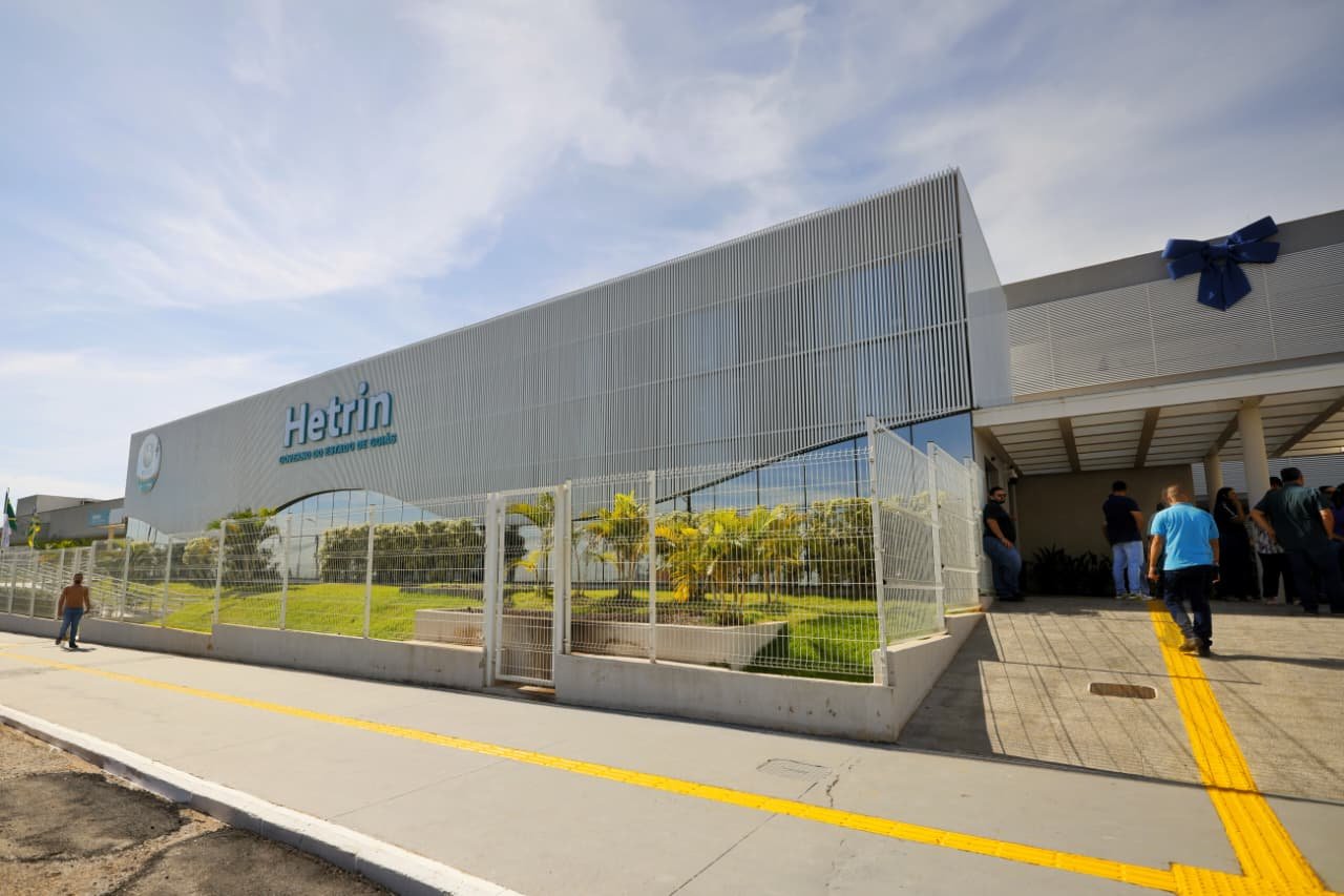 Caiado e Daniel Vilela inauguram nova expansão do Hospital Estadual de Trindade