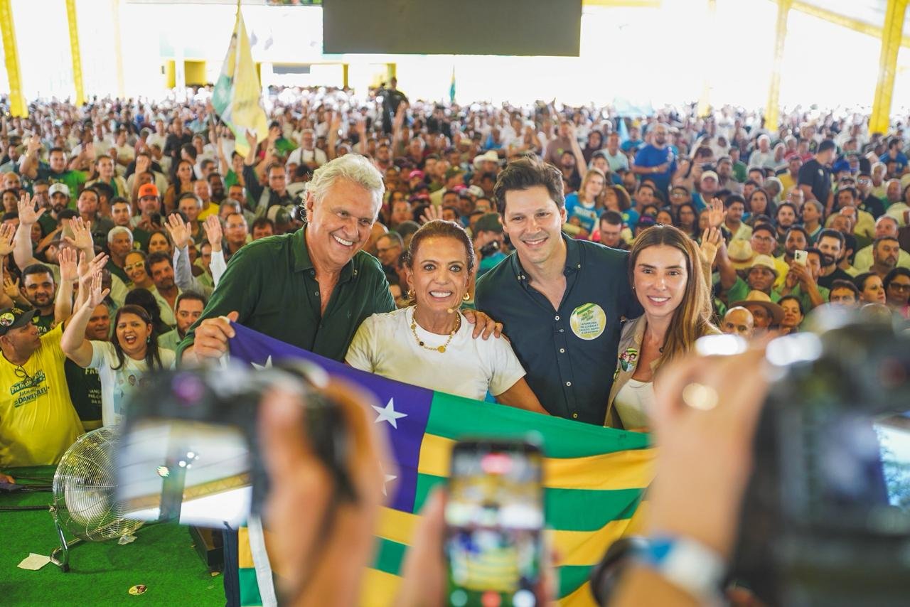 Caiado lança Daniel Vilela ao governo com presença de 209 prefeitos, em Jaraguá