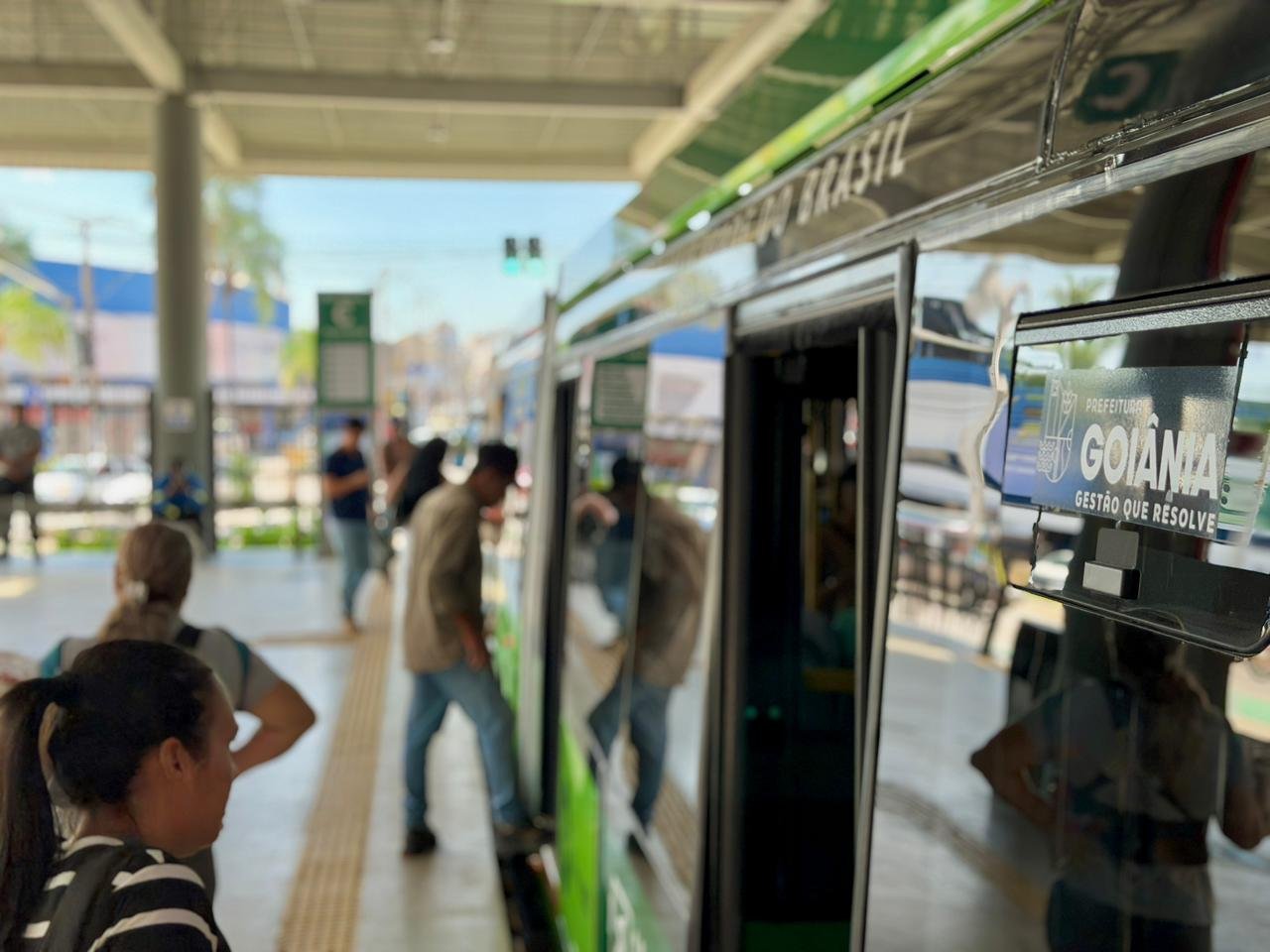Rápido como um metrô: usuários elogiam metronização em trechos do BRT em Goiânia