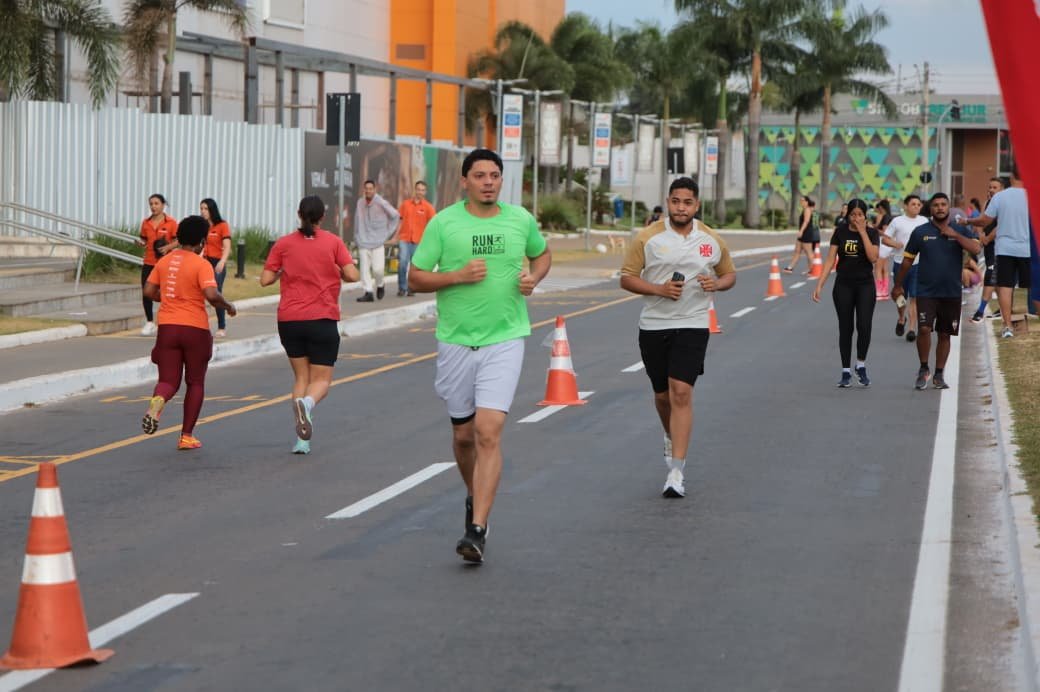Avenida Independência vira grande rua de lazer aos domingos