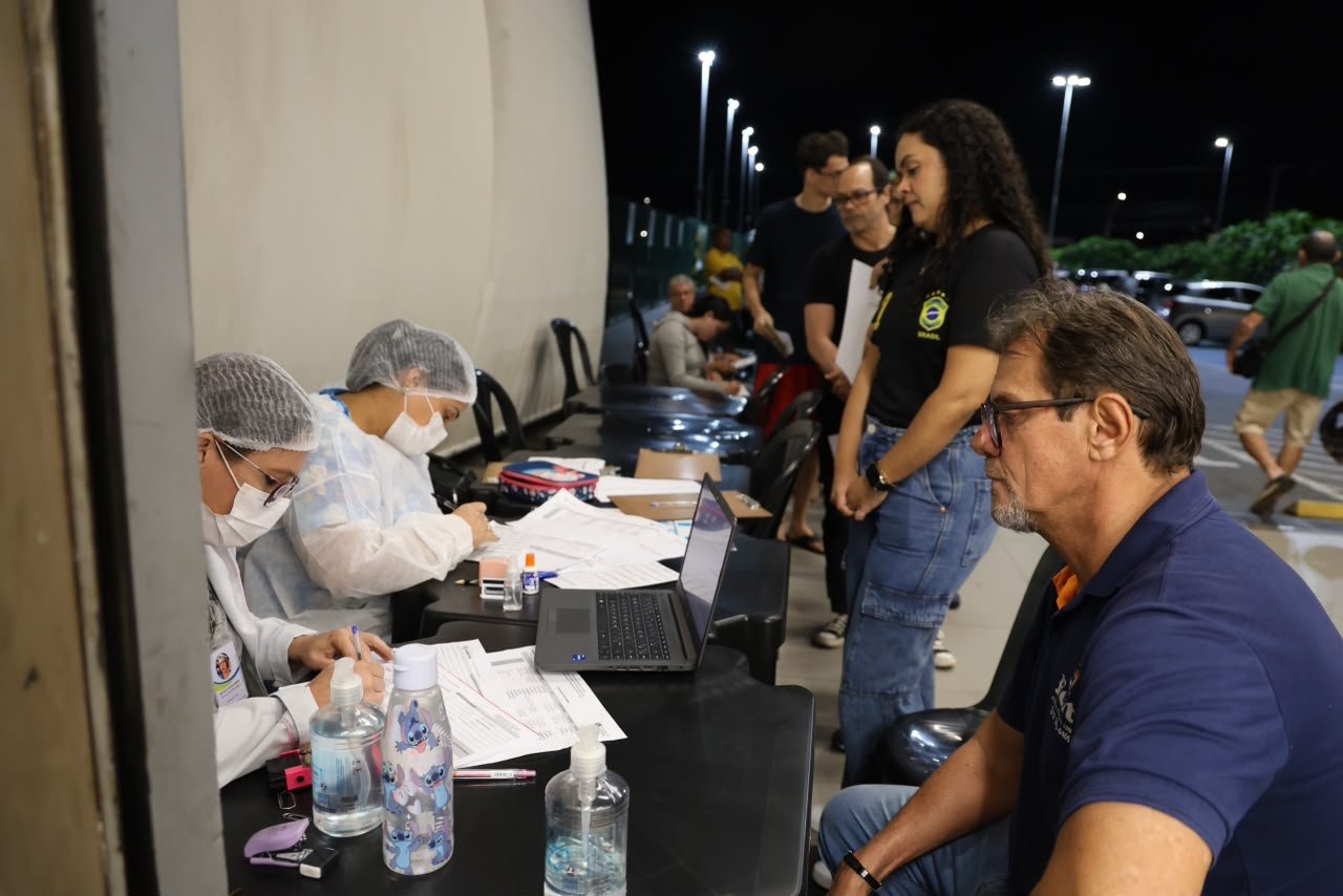Prefeitura de Aparecida amplia vacinação em supermercados no Vale Night da Proteção