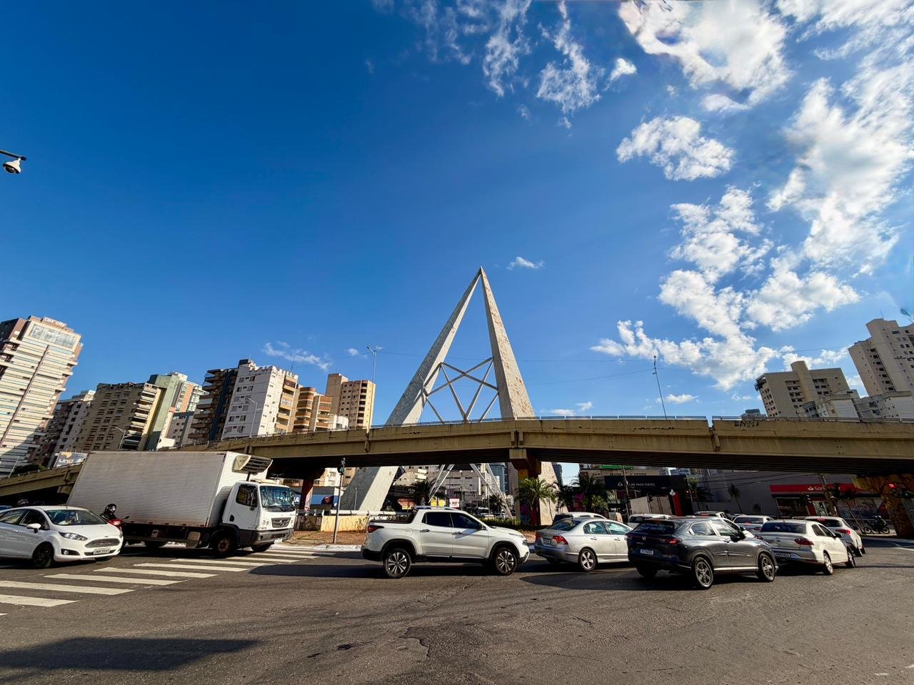 Obras no Monumento dos Dois Marcos alteram trânsito nas avenidas 85 e T-63 durante feriado