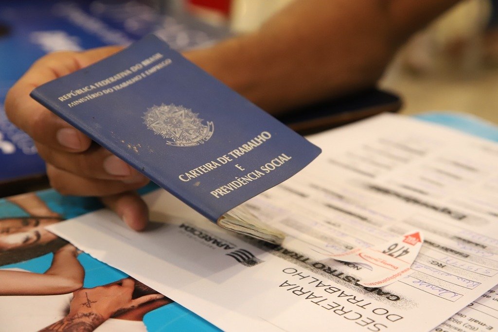 Empresas de Aparecida ofertam mais de 2,3 mil vagas de emprego por meio do SIME nesta semana