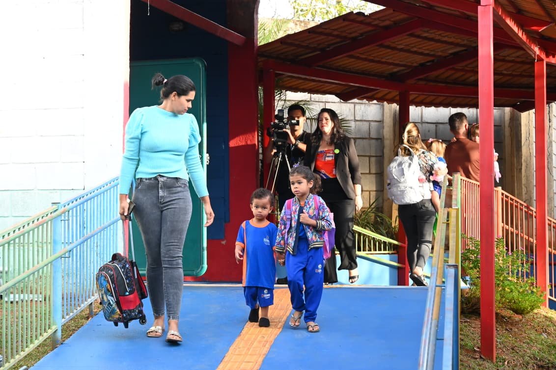 Mabel abre calendário escolar do segundo semestre para mais de 113 mil estudantes