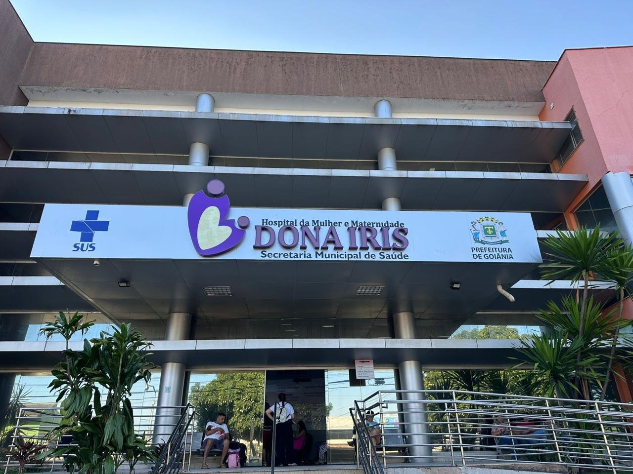Prefeitura de Goiânia oferece 25 vagas de emprego com salários de até R$ 2,8 mil na Maternidade Dona Iris